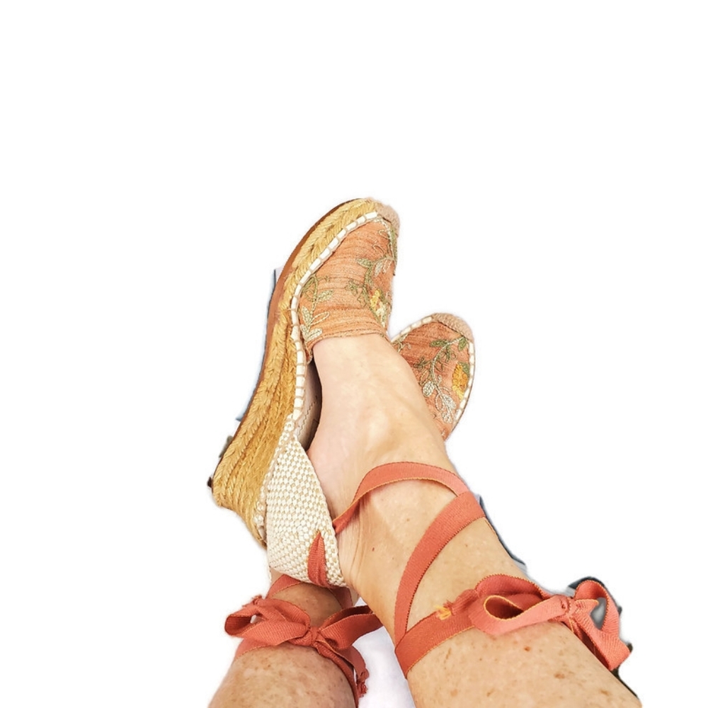 Saks Fifth Avenue wedge heel espadrilles
